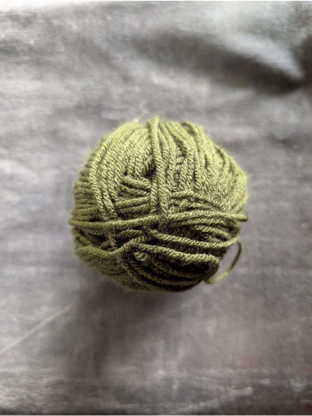 Big Twist Living Anti-Pilling Acrylic Yarn - Pine Green - Picture 5 of 5
